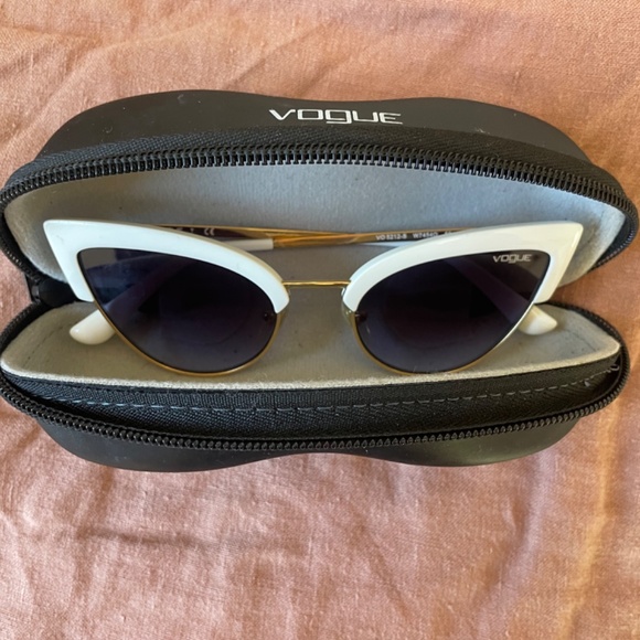 Vogue Eyewear VO5212S 55mm Female Cat Eye Sunglasses - Picture 13 of 16